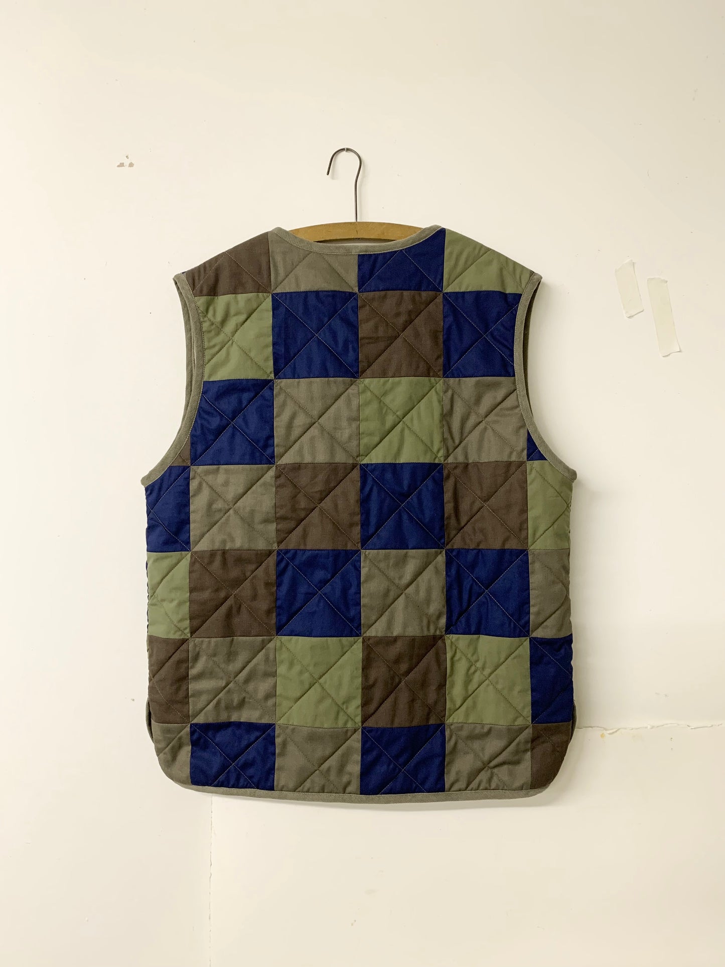 camo scraps quilted liner waistcoat cotton tiger back hanger