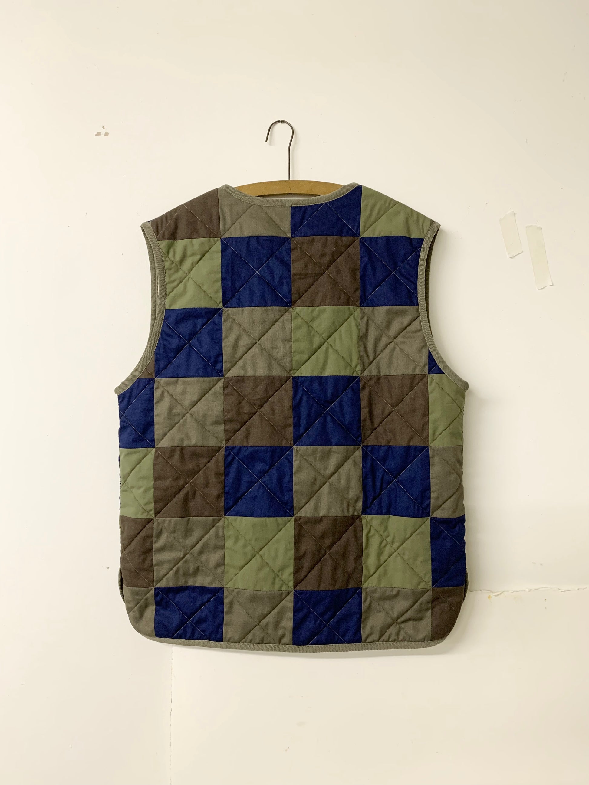 camo scraps quilted liner waistcoat cotton tiger back hanger