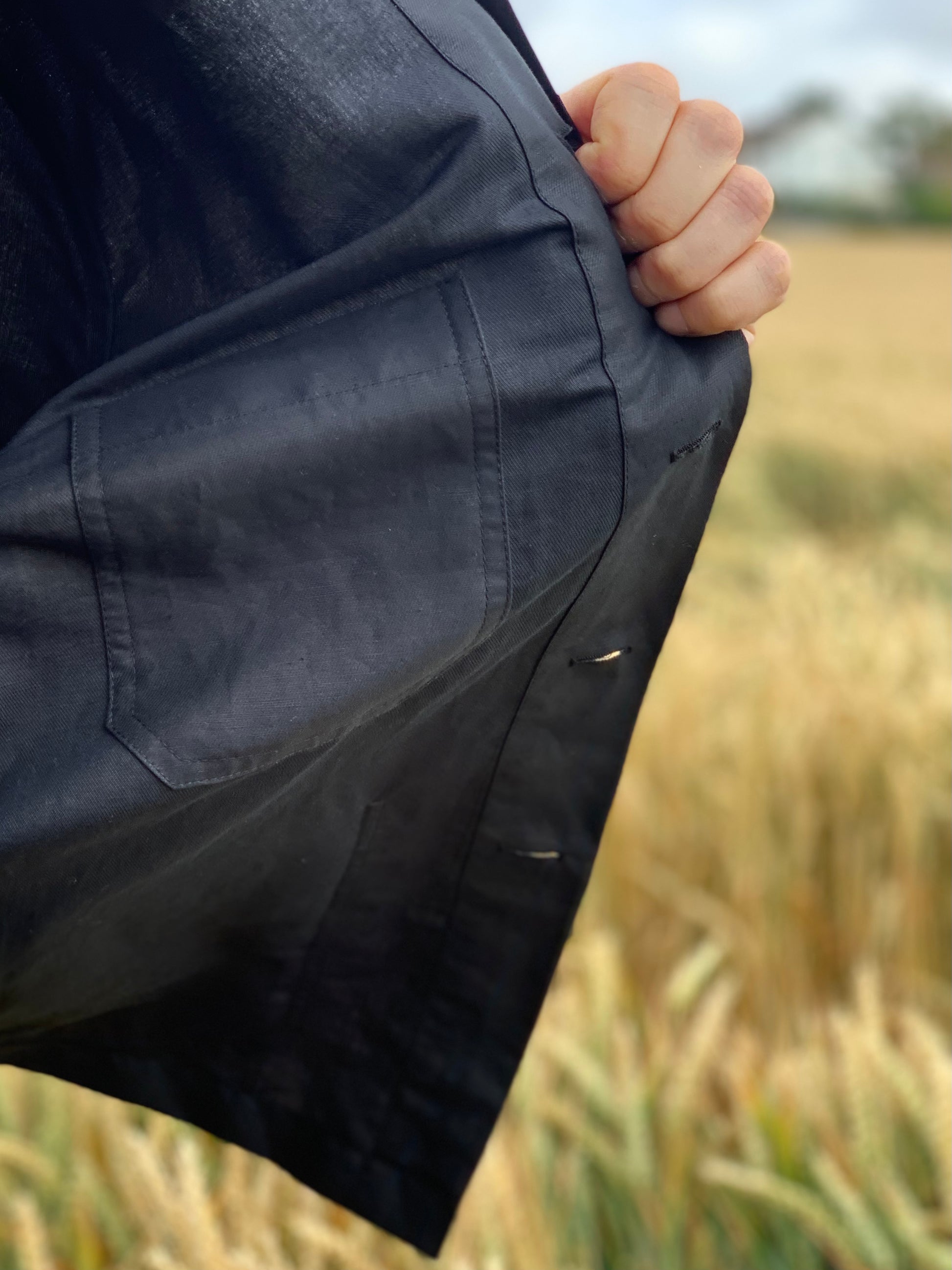 half belt shirt linen cotton twill black inside pocket close up
